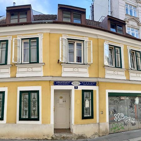 Appartement Pension 700M Zum Ring Wien Exteriör bild