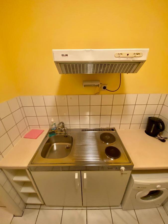Appartement Pension 700M Zum Ring Wien Exteriör bild