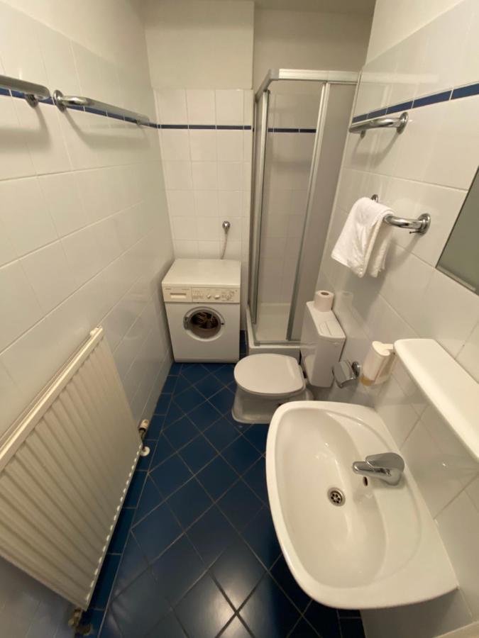 Appartement Pension 700M Zum Ring Wien Exteriör bild
